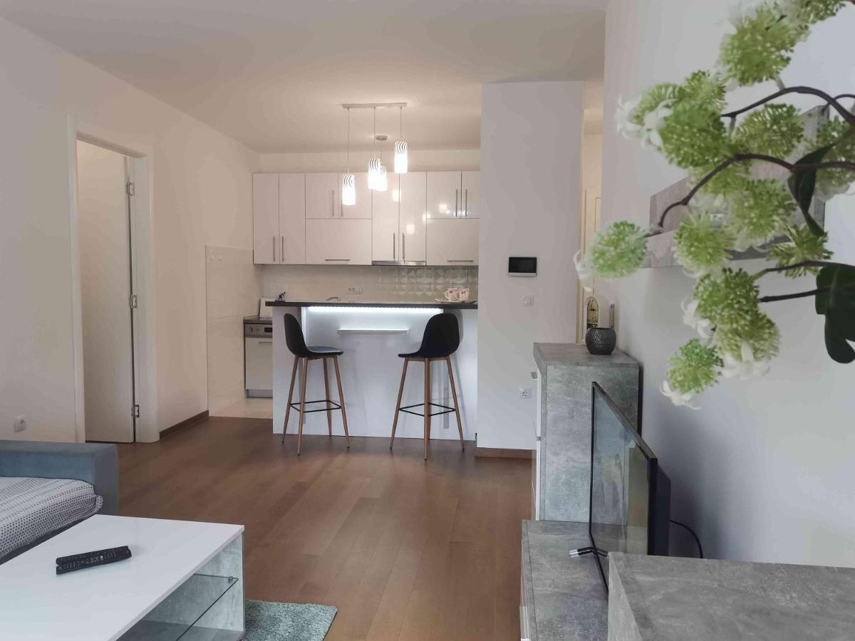 Square Apartment Banja Luka Bagian luar foto