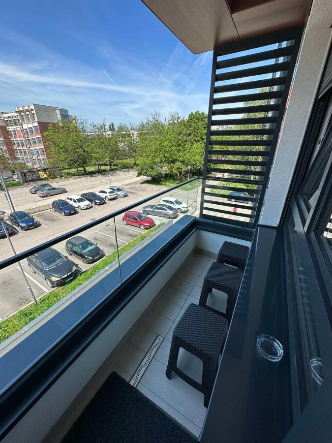 Square Apartment Banja Luka Bagian luar foto